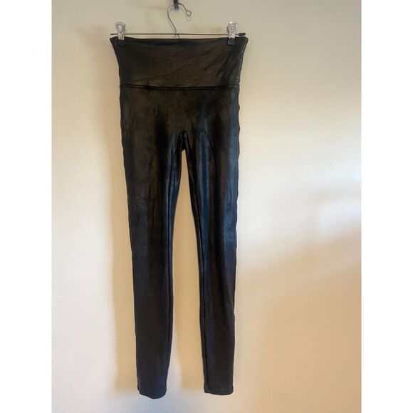 Spanx Shape Faux Leather Legging in Black Size MEDIUM - Picture 5 of 6